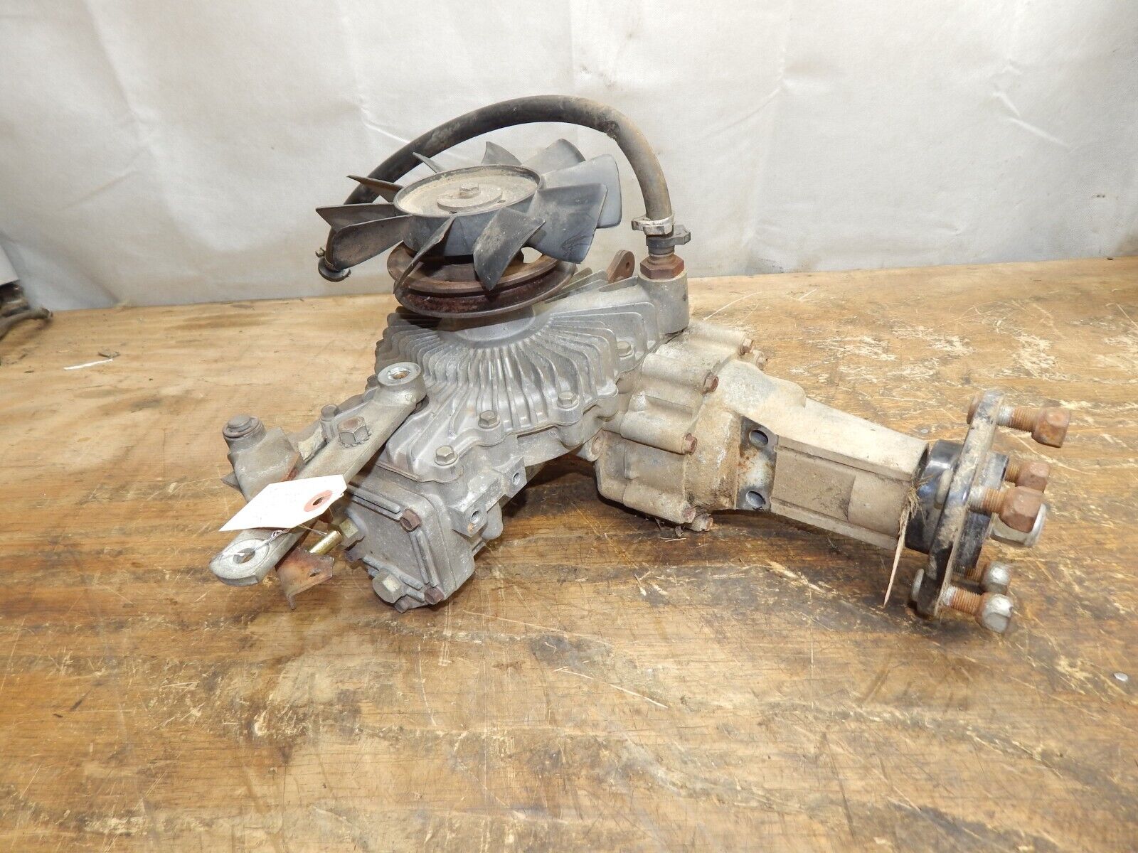 ハナページ GrassHopper 618 Left Side Transaxle Assembly 391214 – Adams Small