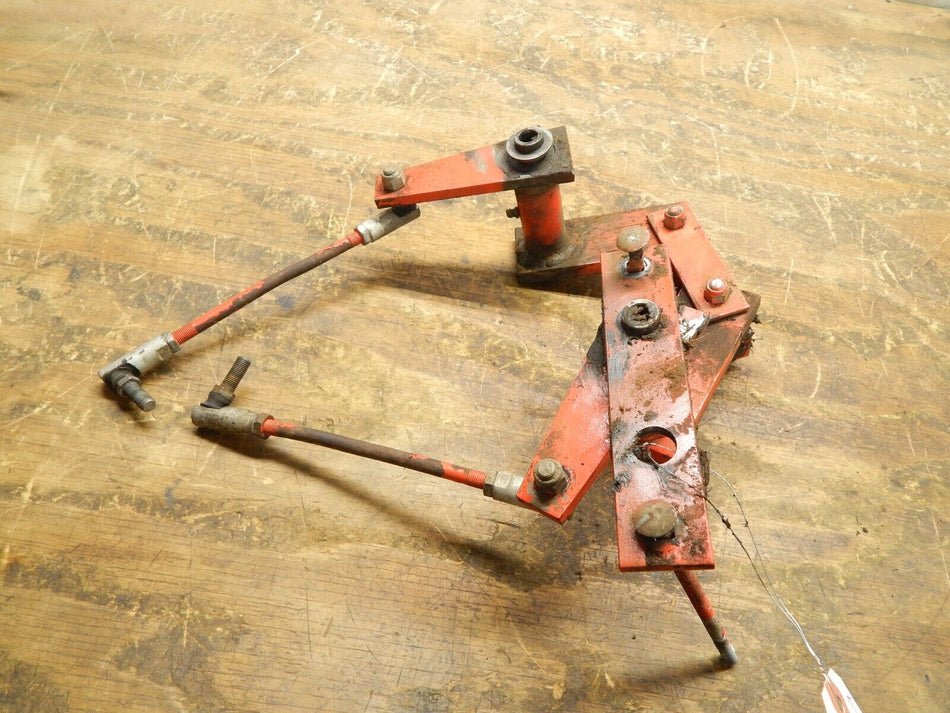 Gravely 8122 Steering Arm 21134800 with Tie Rods 021085 08655200