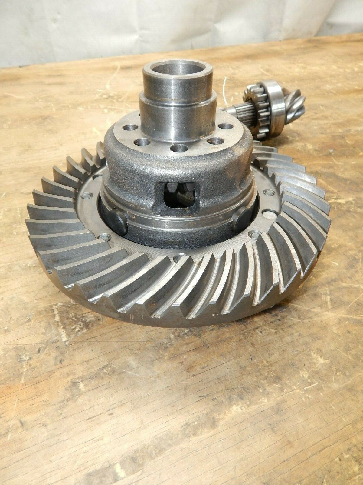 47653395