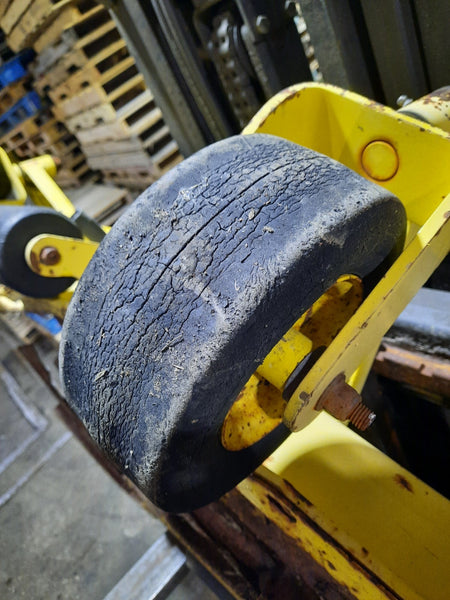 47697687