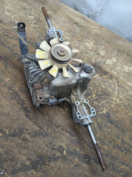 47652304