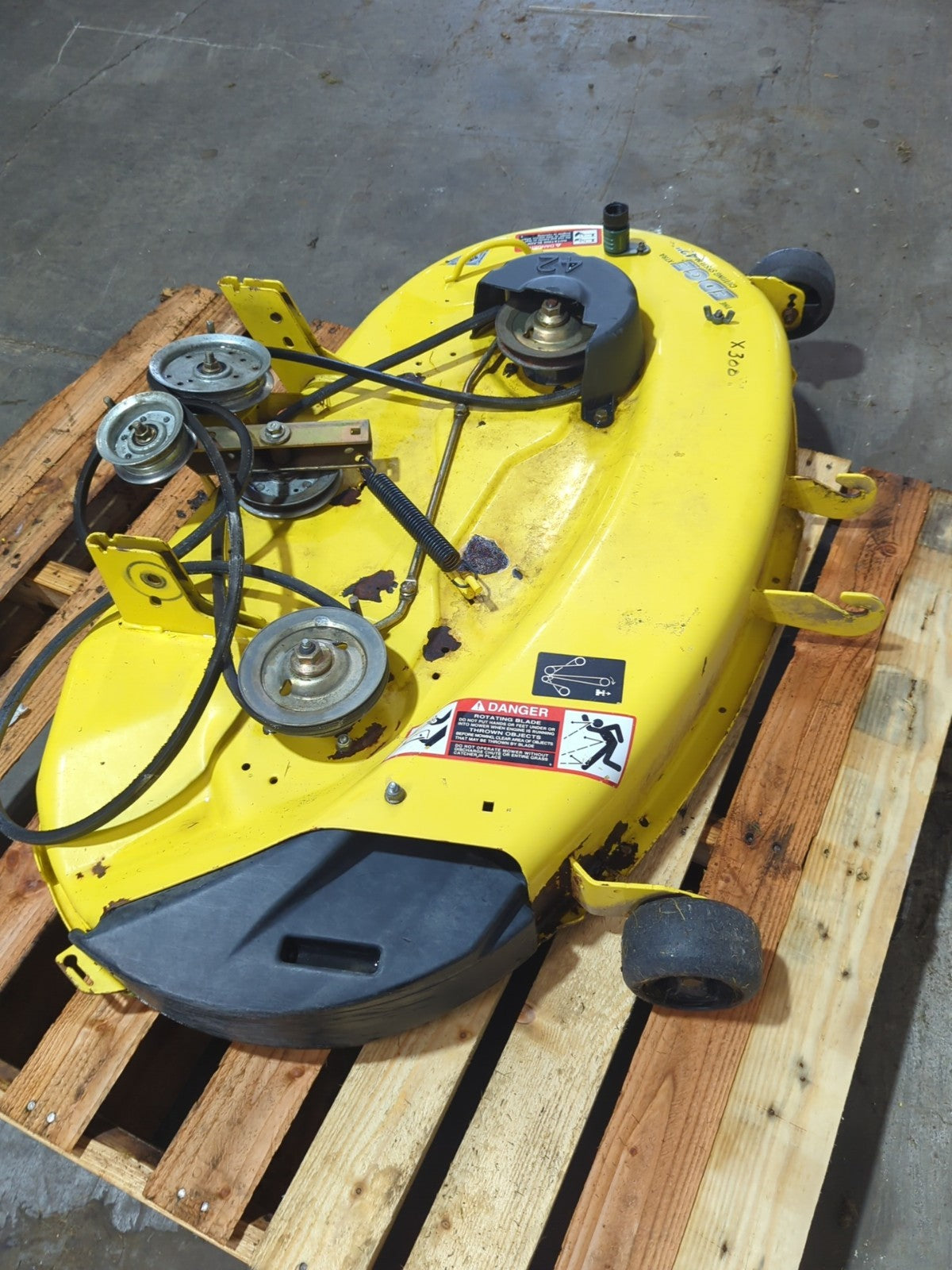 JOHN DEERE ADATTO A Posto X300, X304, X305R, X310, X320, X350 Sedile Trattore EUR 175,67 - IT - Foto 10