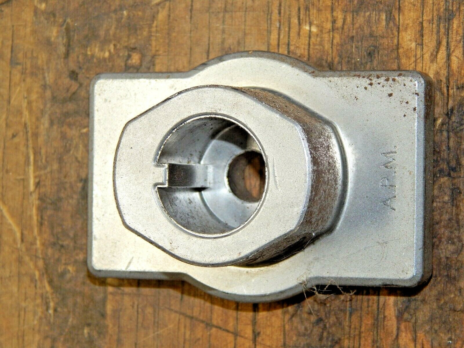47654737