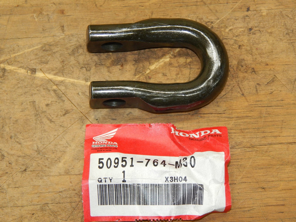 47652384