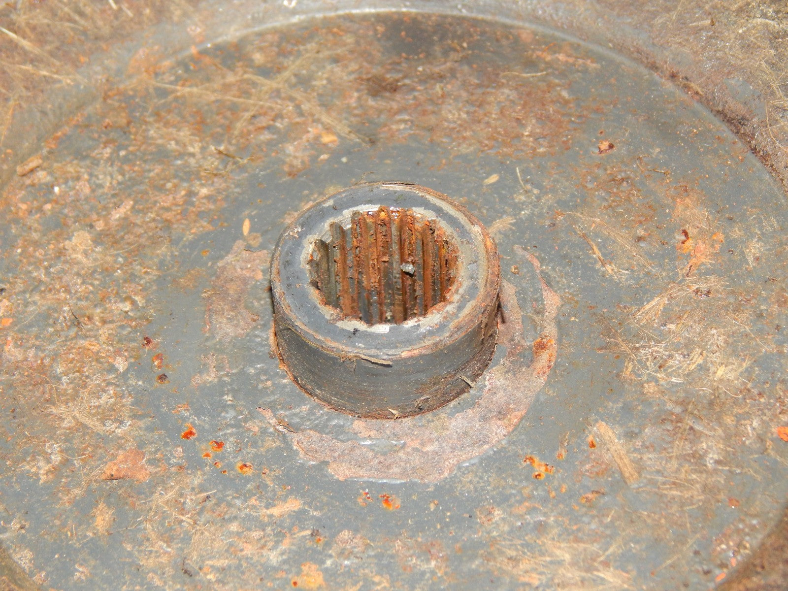 47657400