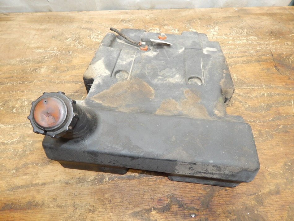 John Deere 316 318 Fuel tank WITH cap M85145