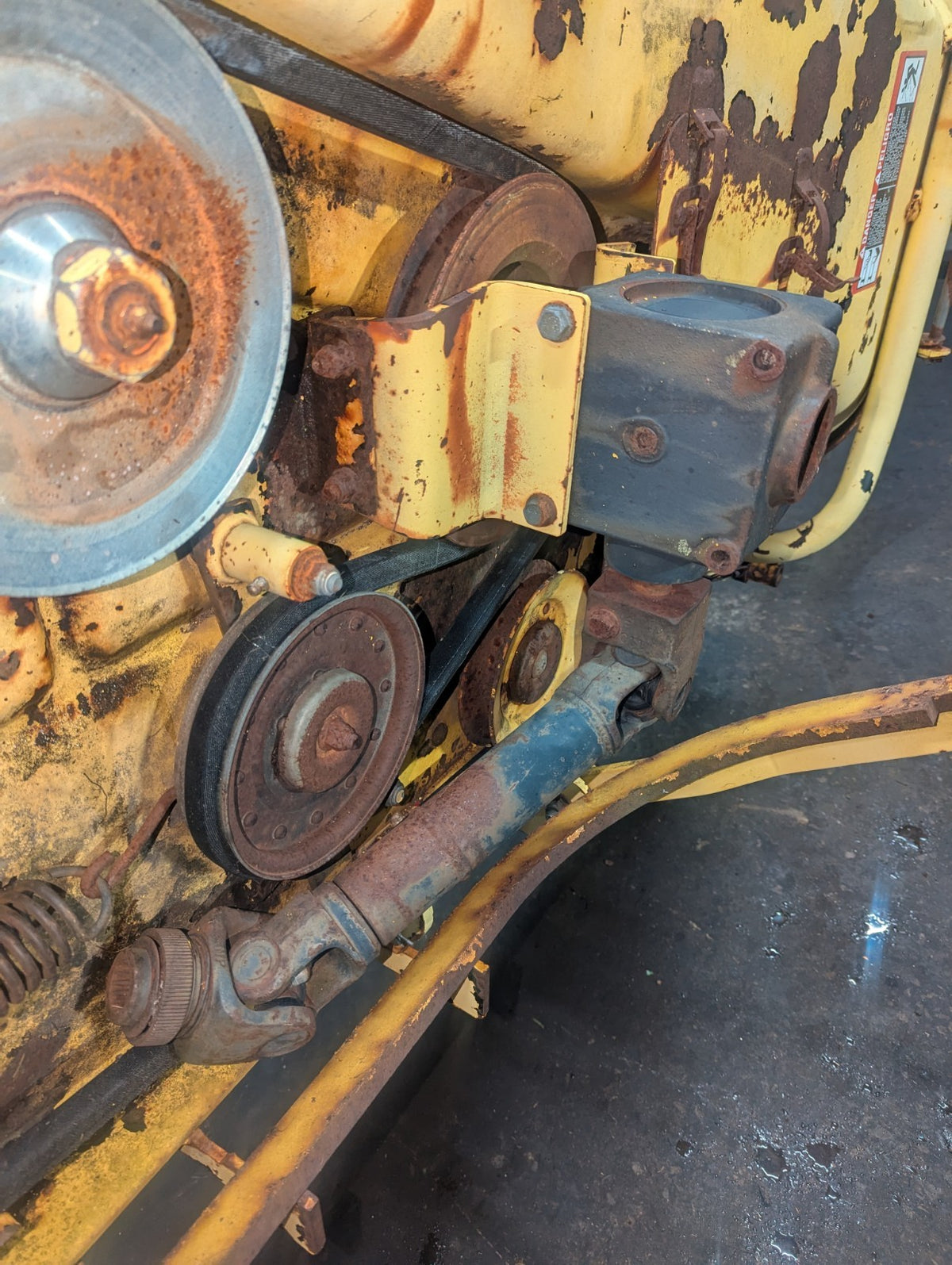 47652306
