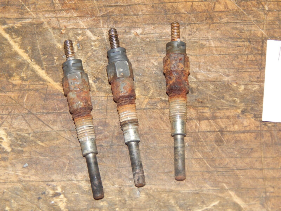 Kubota D1105-T Glow Plugs 3Pk 98-9623