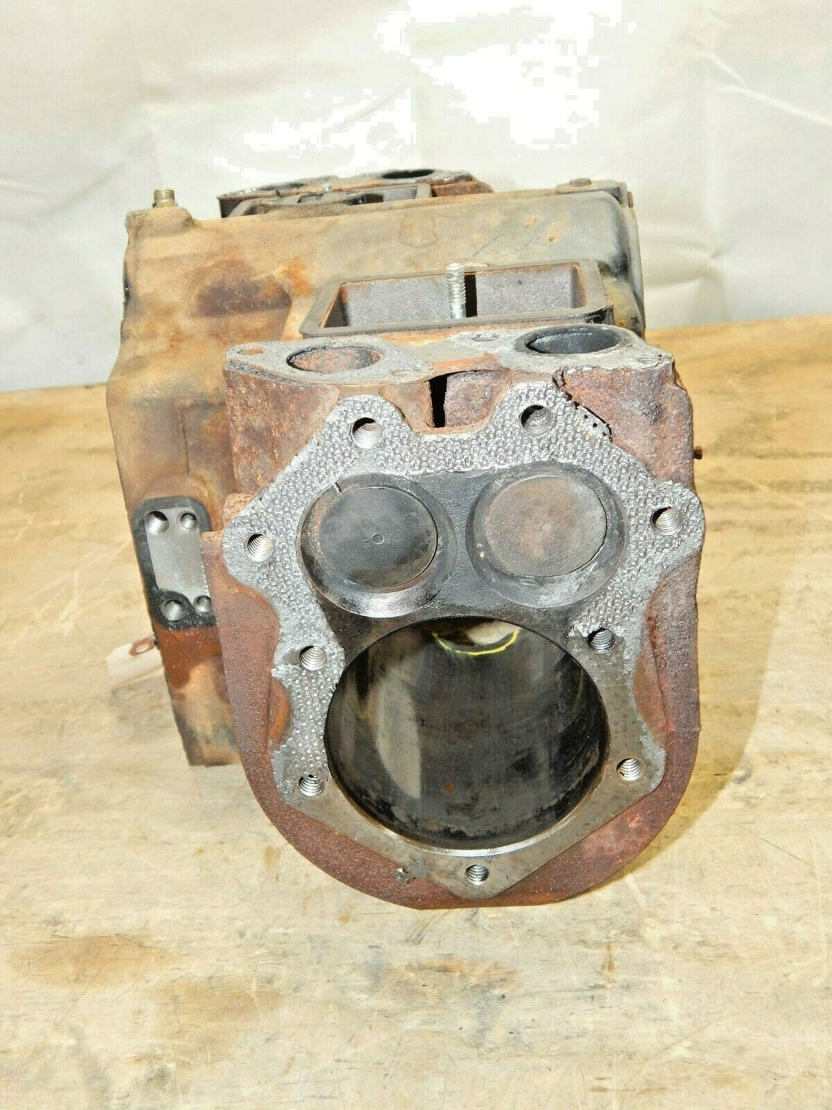 47657104