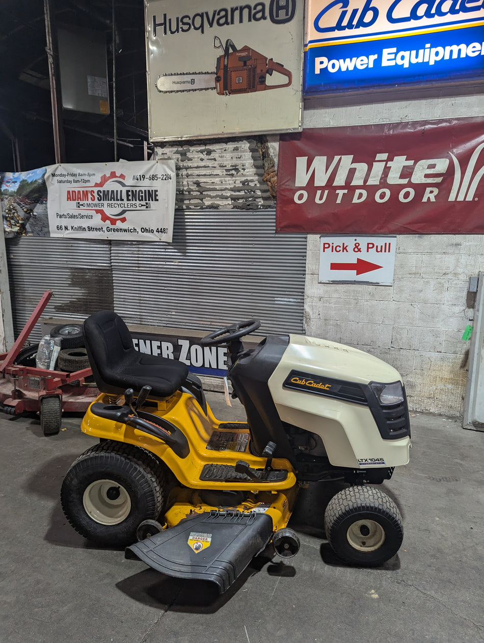 Cub Cadet LTX1046 (46") used riding mower