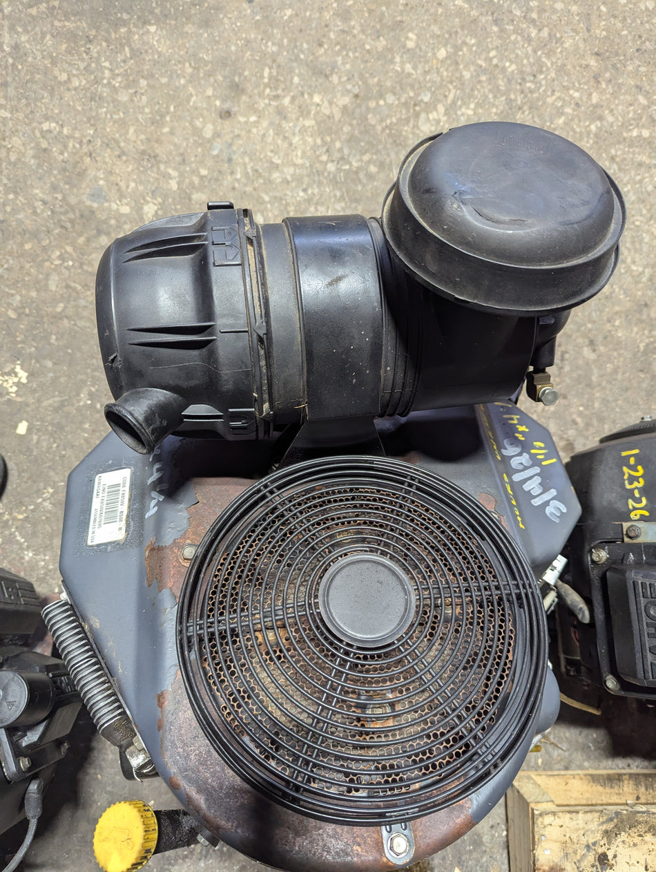 Kawasaki FX850 (27hp) vertical crankshaft V-Twin 1 1/8"x4 1/4" crankshaft (hours unknown)