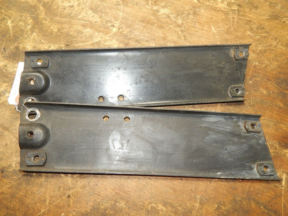 John Deere 400 Left/ Right Cowl AM35343, AM35342