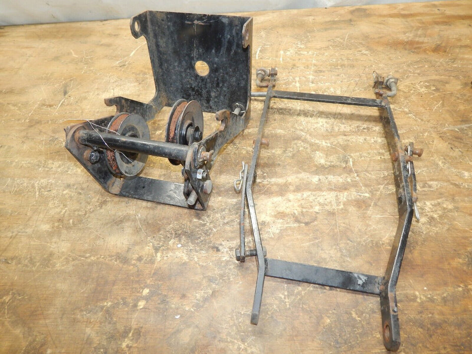 Case L44 Mounting Assembly C17648, C16824