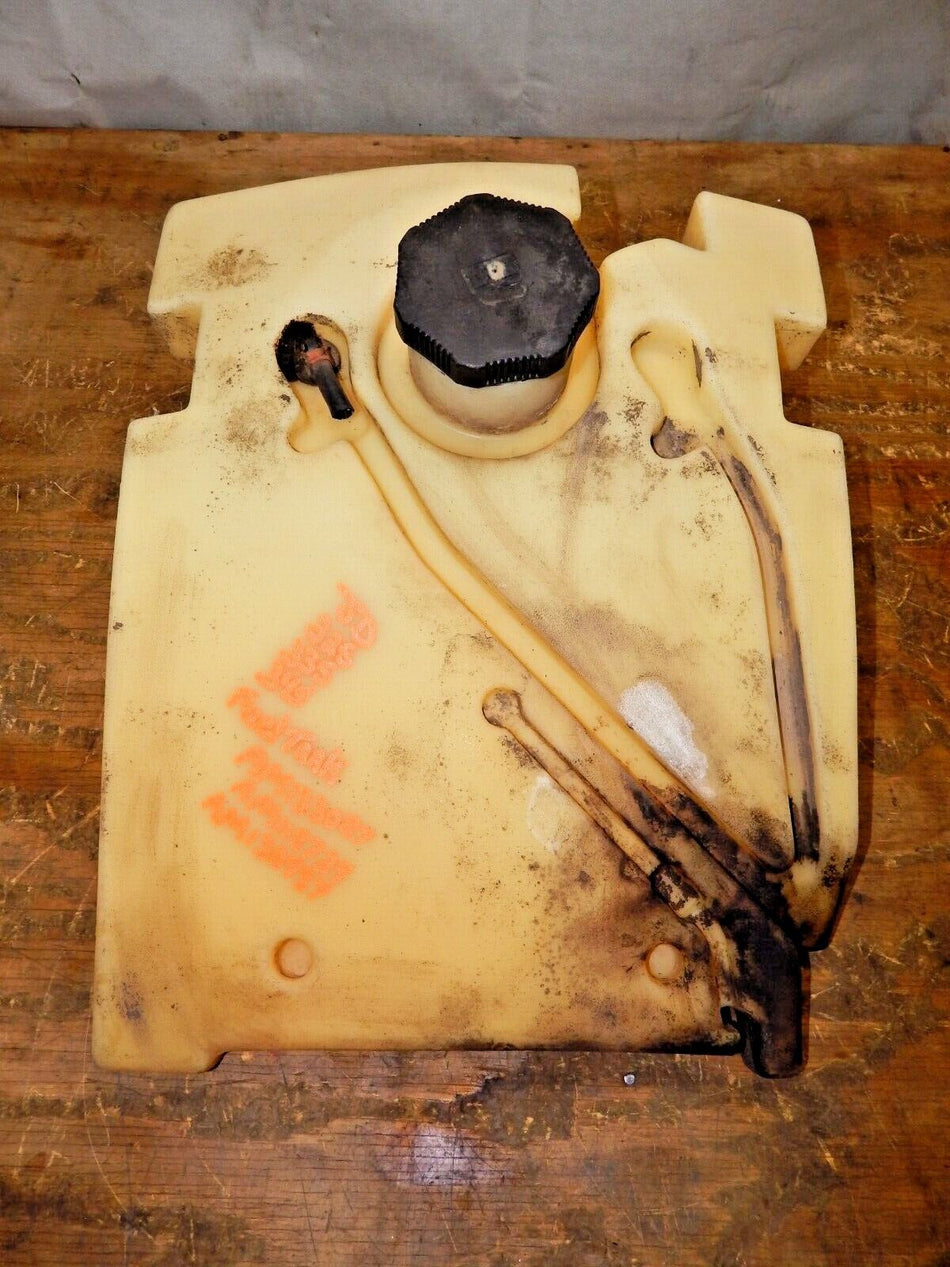 John Deere 325, 335, 345 Fuel Tank AM133087, AM118724, AM130937