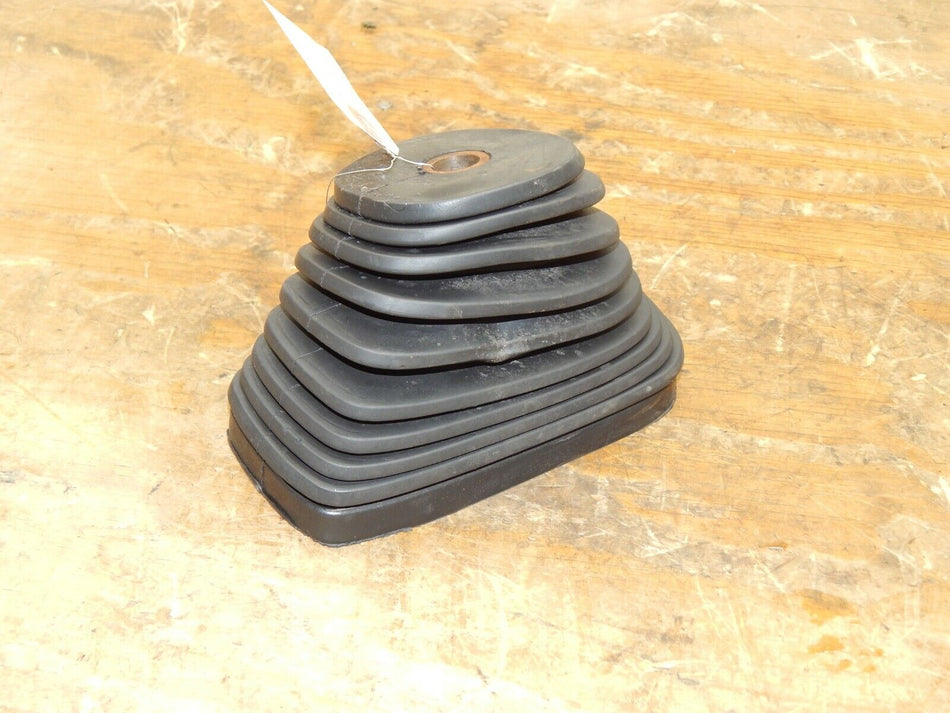 Cub Cadet GT3200 Garden Tractor (3000 Series) Steering Boot-USED