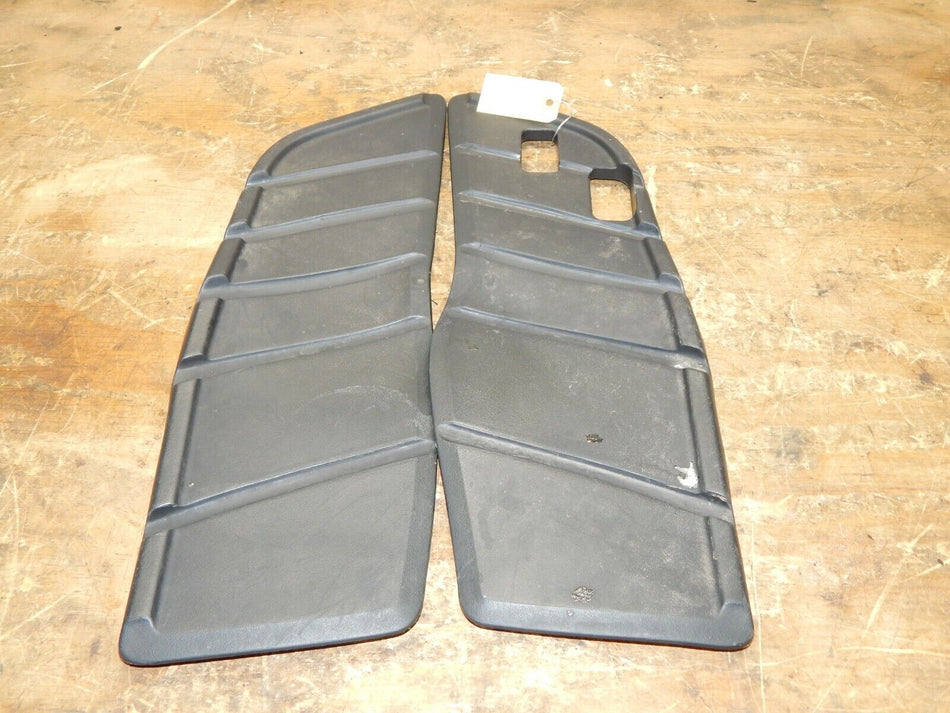 John Deere X330 Left/Right Foot Mats M152251, M152252