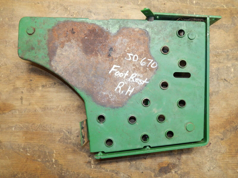 John Deere 670 Tractor-RIGHT Foot Rest Assembly AM876824