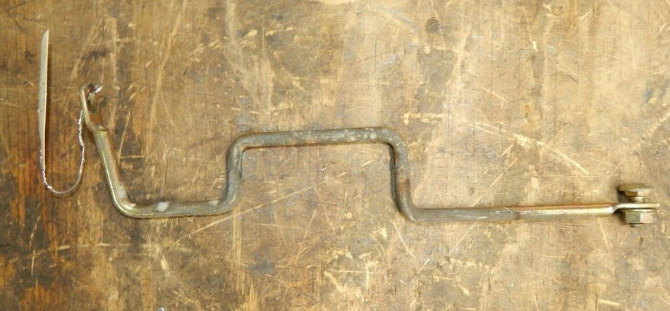 John Deere LT160 Riding Mower- Belt Guide M146549