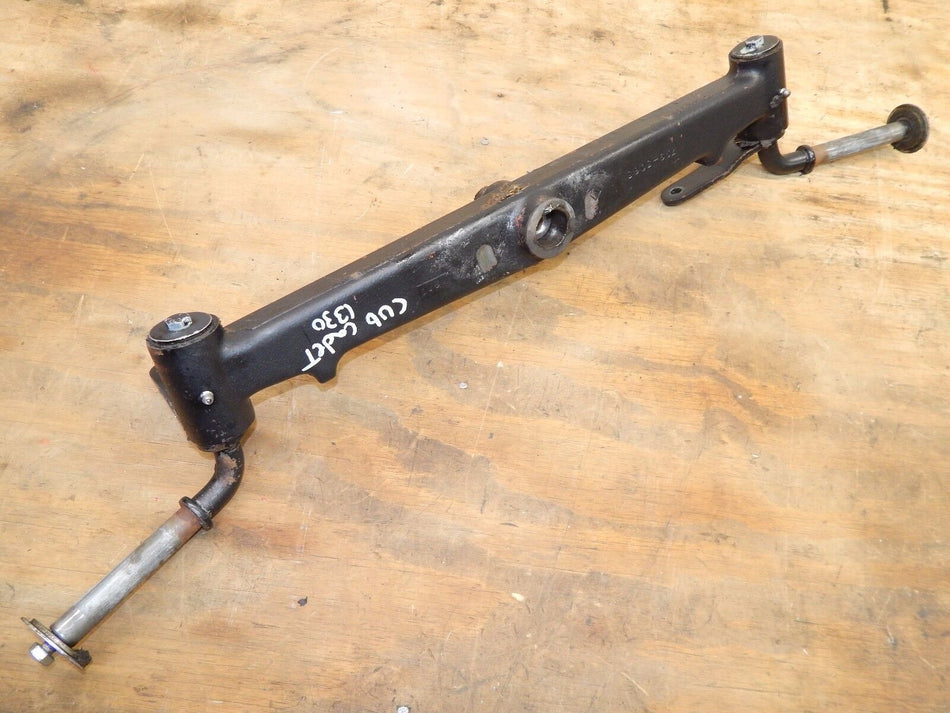 Cub Cadet 1330 Lawn Mower Front Axle w/Spindles 759-3269, 703-1252, 703-1253