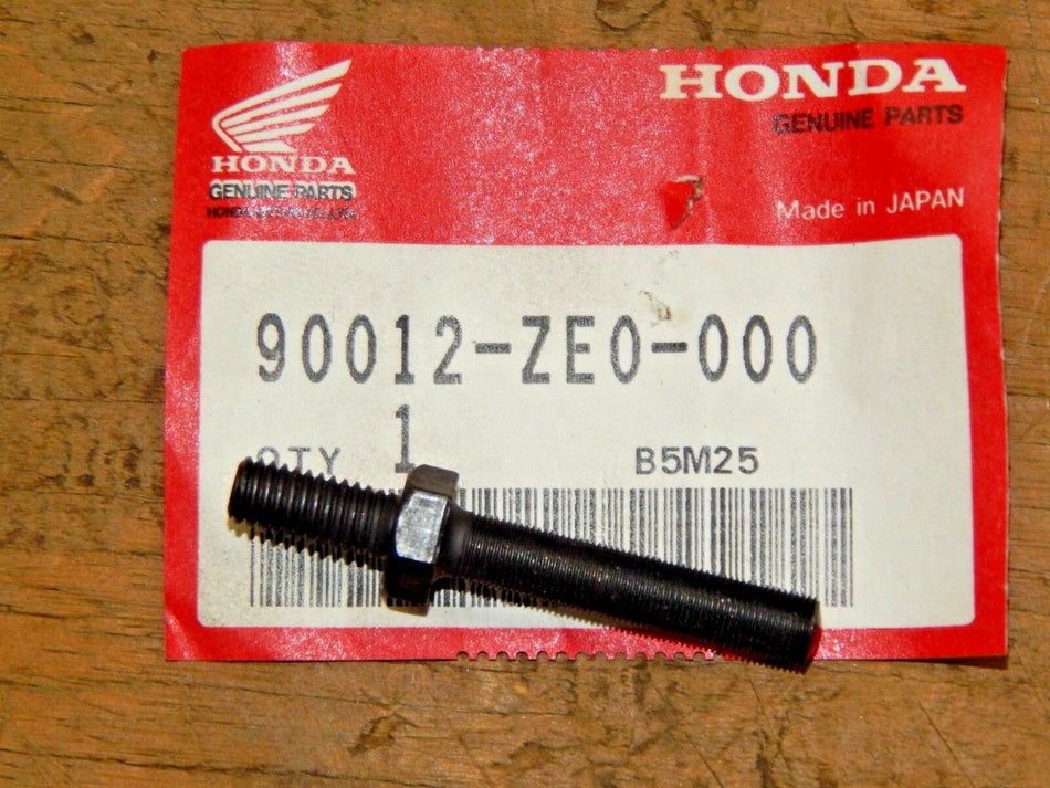 Honda OEM Pivot Bolt #90012-ZE0-000- QTY.1-NEW