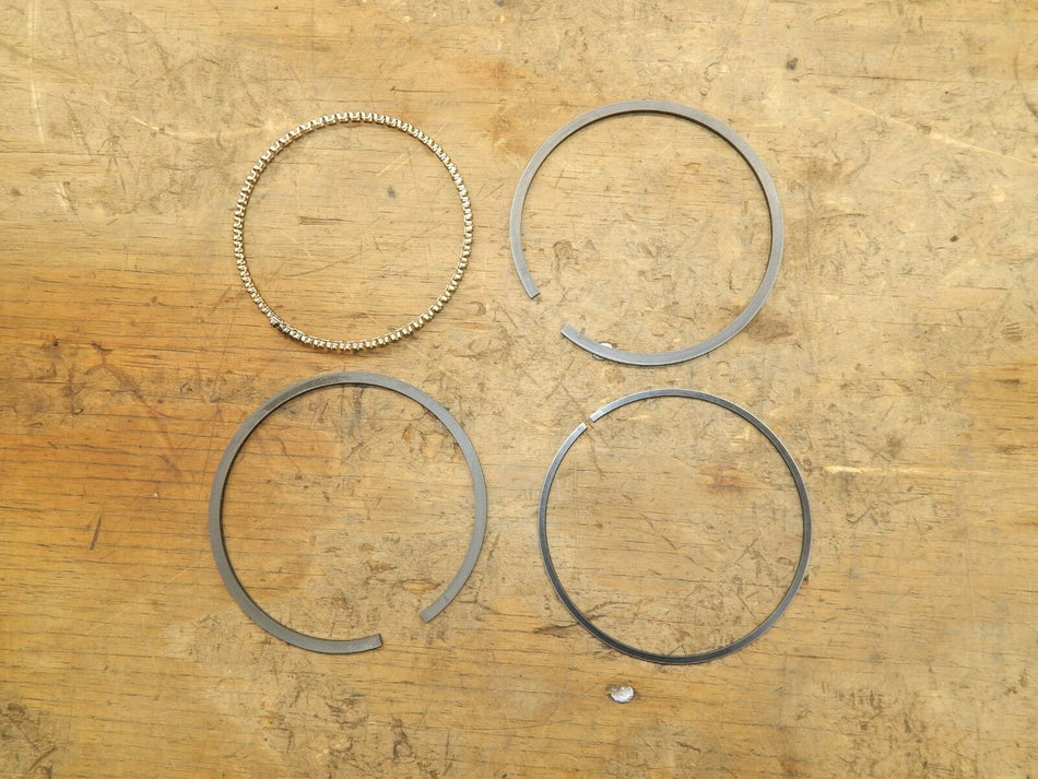 Honda OEM Piston Ring Set #13013-890-010 QTY.1-NEW