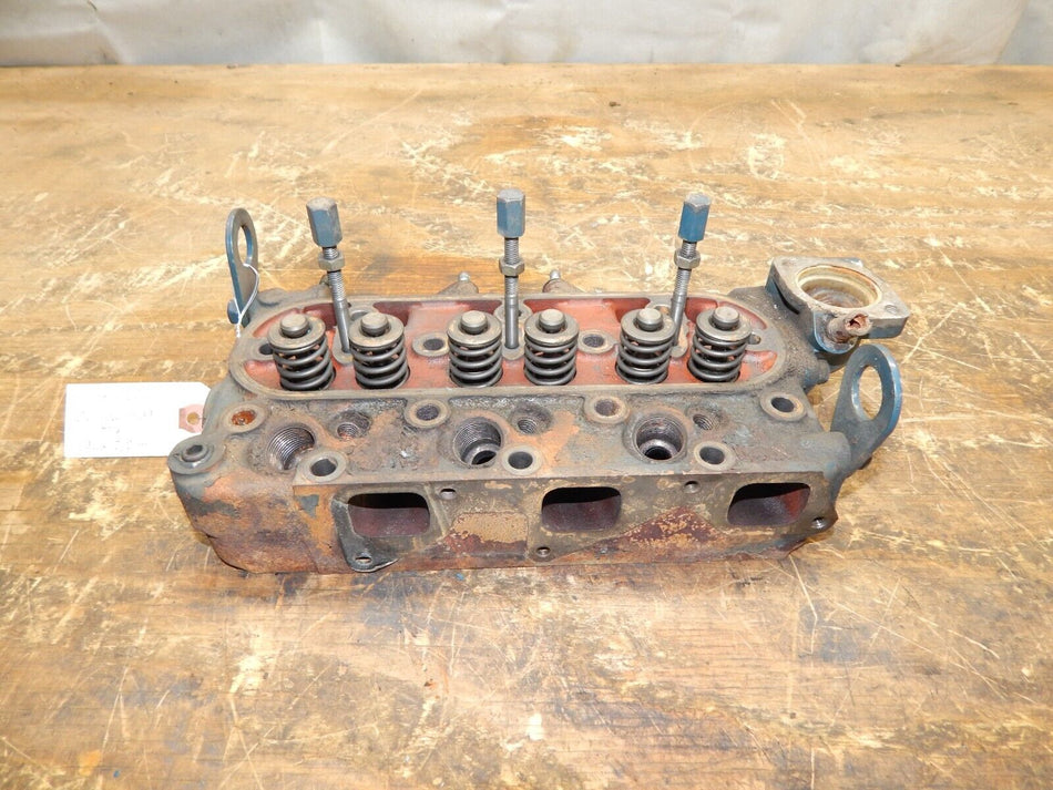 Kubota D600 Diesel Engine- Engine Cylinder head 15862-03044