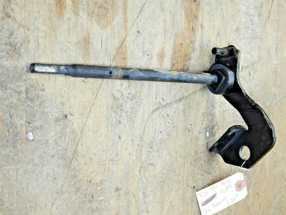 John Deere 425 Garden Tractor- Drive Pivot Shaft