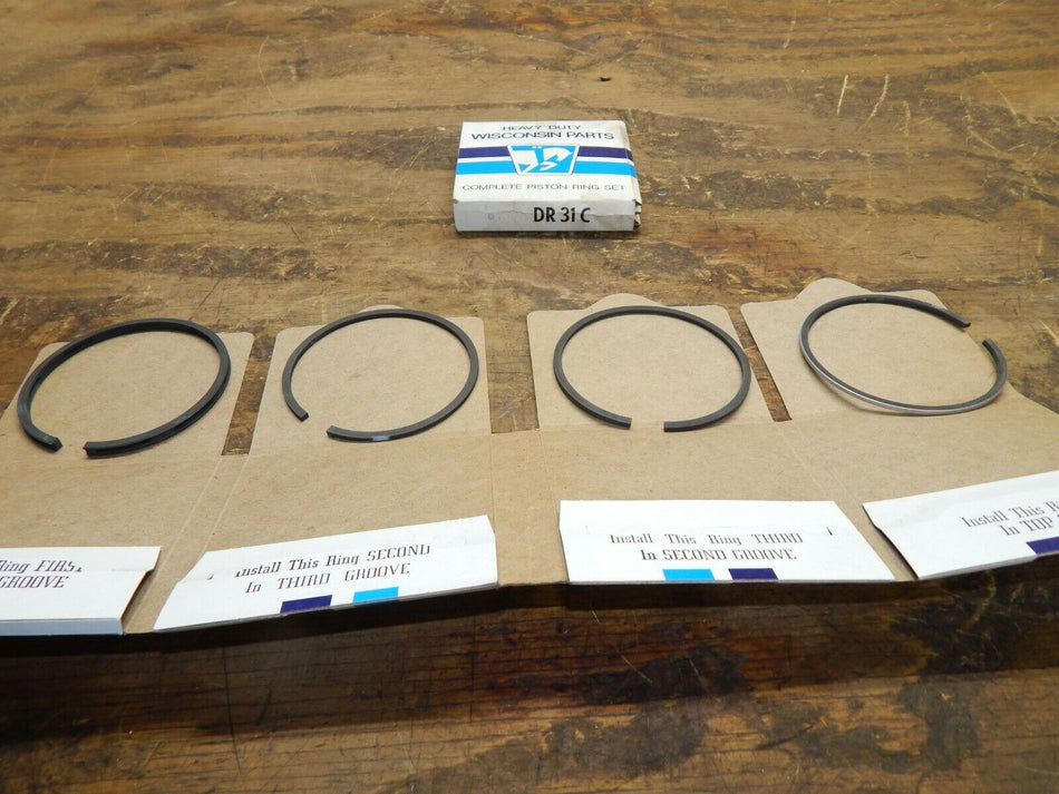 Wisconsin DR31C SET PISTON RING